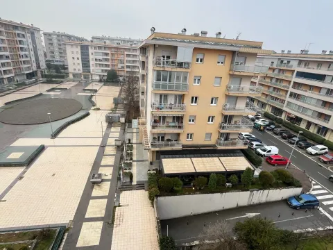 Sale, one bedroom apartment, 51m², City Kvart, Podgorica - image 11