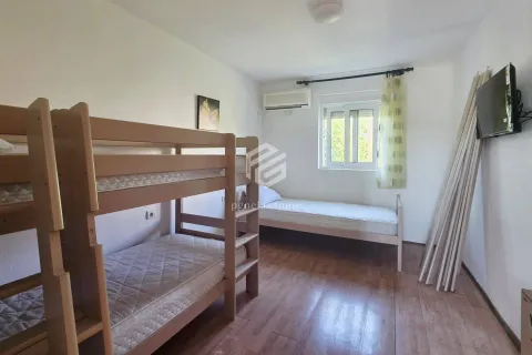 Rent, apartment, 346m², Velje Brdo, Podgorica - image 3