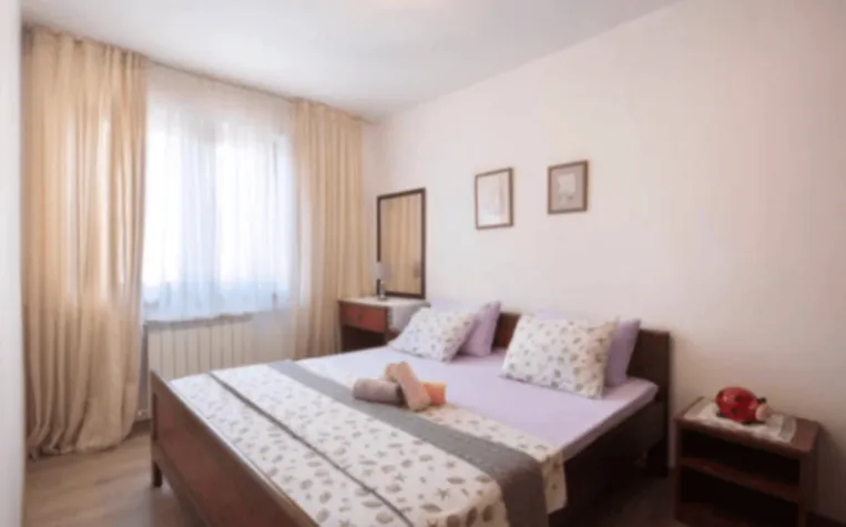 Izdavanje, stan, 80m², Podkošljun, Budva