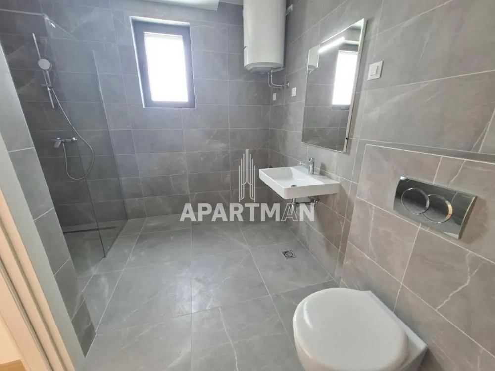 Sale, four bedroom apartment, 106m², Novi Beograd Blok 65, Novi Beograd Sve Podlokacije