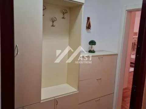 Izdavanje, dvosoban stan, 52m², Bulevar Evrope, Novi Sad Sve Podlokacije - image 5