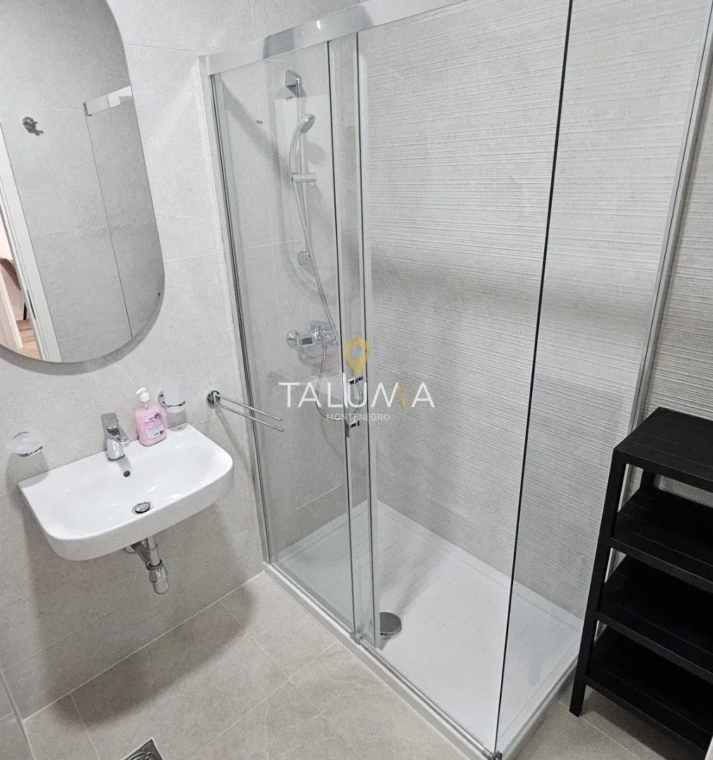 Rent, one bedroom apartment, 42m², Stari Aerodrom, Podgorica