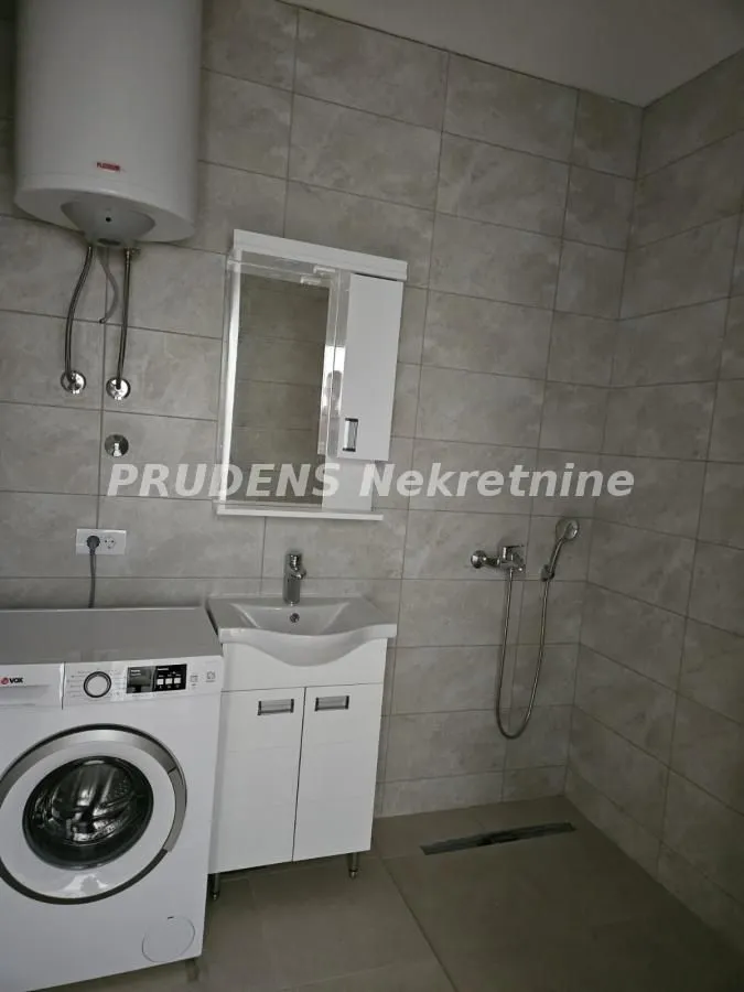 Rent, one bedroom apartment, 35m², Ledine, Beograd
