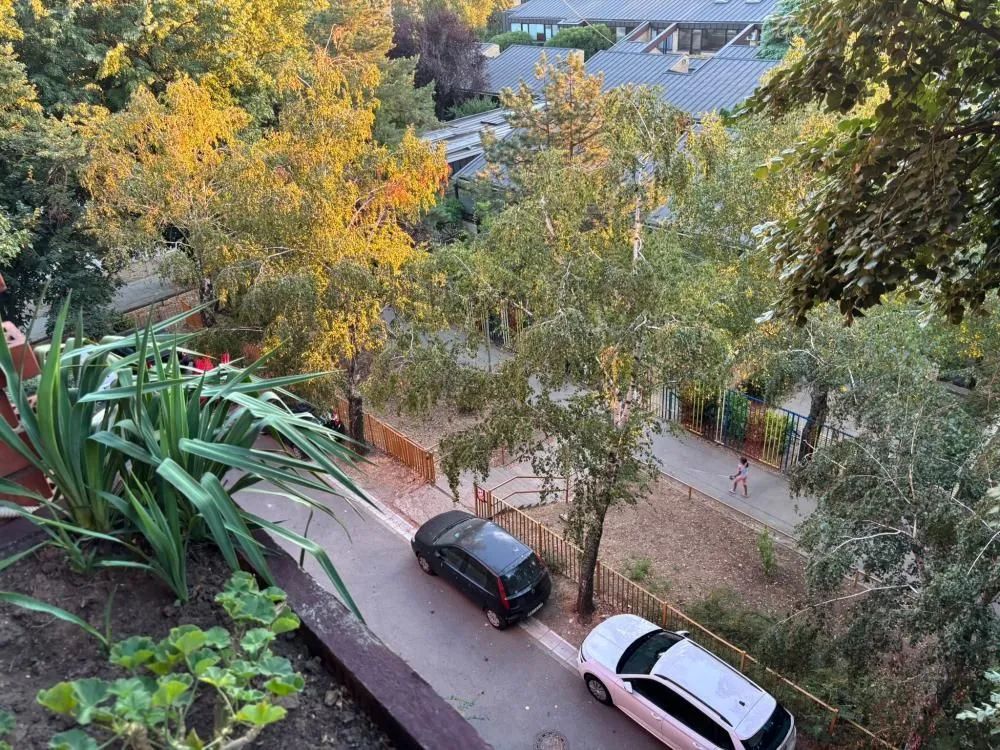 Izdavanje, dvosoban stan, 59m², Cerak Vinogradi, Beograd