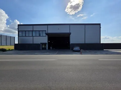 Izdavanje, poslovni prostor, 5000m², Batajnica, Beograd - image 3