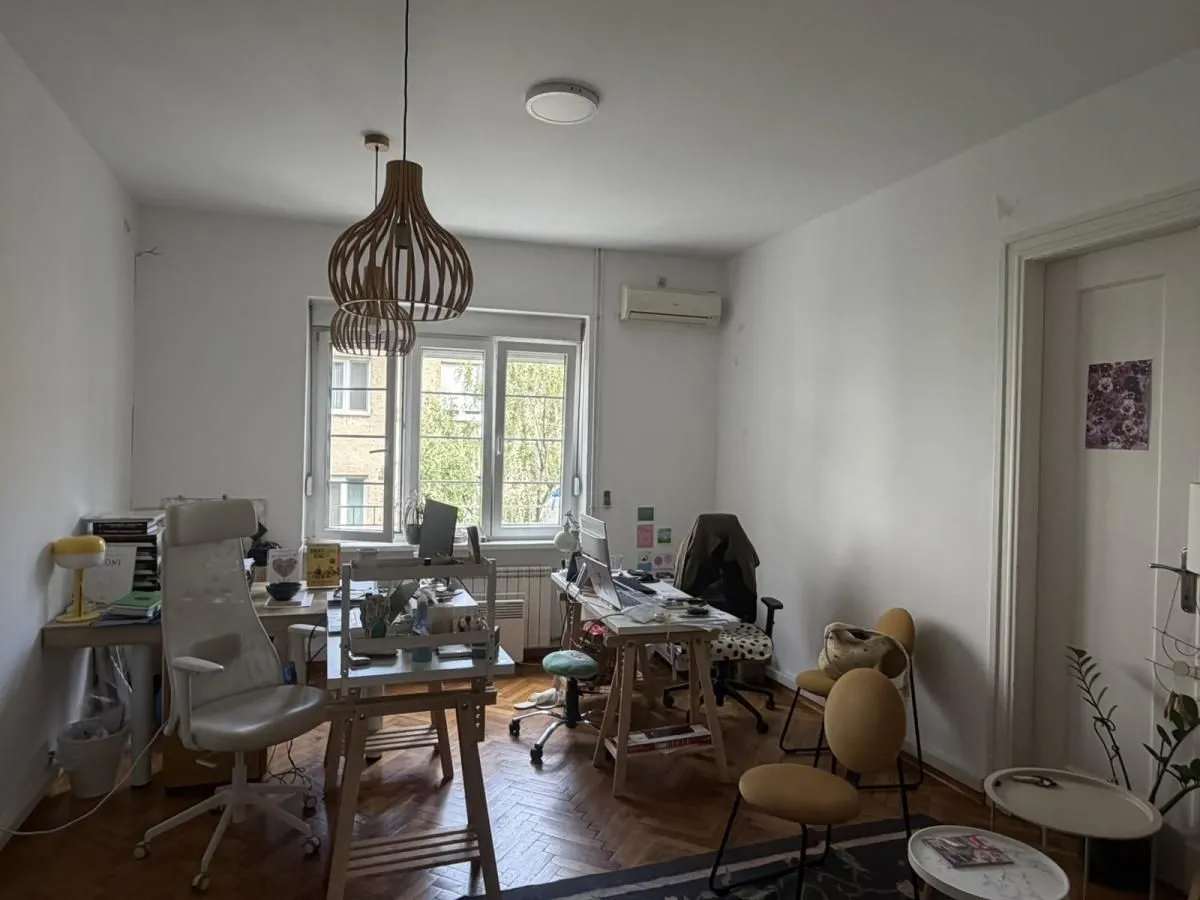Rent, four bedroom apartment, 115m², Vračar Sve Podlokacije, Beograd