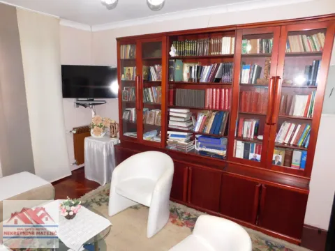 Sale, house, 300m², Kragujevac, Srbija - image 6