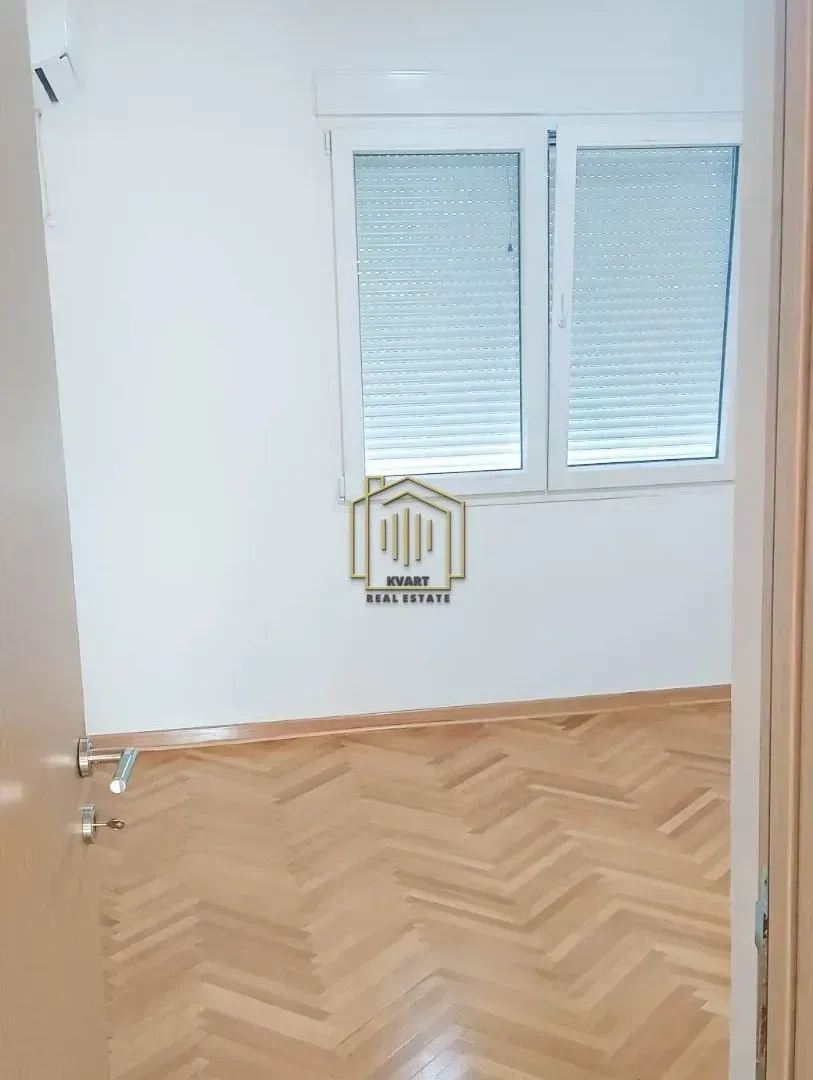 Izdavanje, četvorosoban stan, 66m², Preko Morače, Podgorica