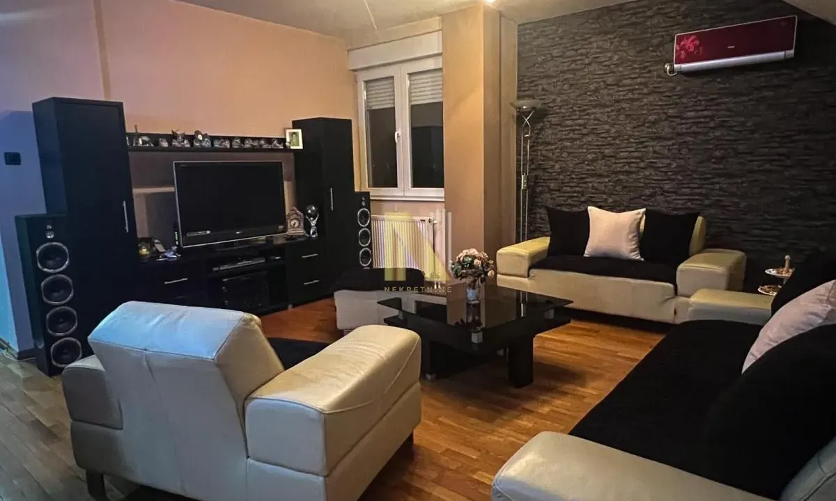Prodaja, stan, 139m², Bulevar patrijarha Pavla, Novi Sad Sve Podlokacije