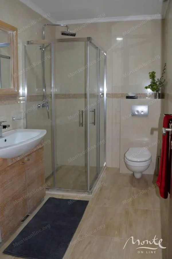 Prodaja, dvosoban stan, 110m², Donja Lastva, Tivat