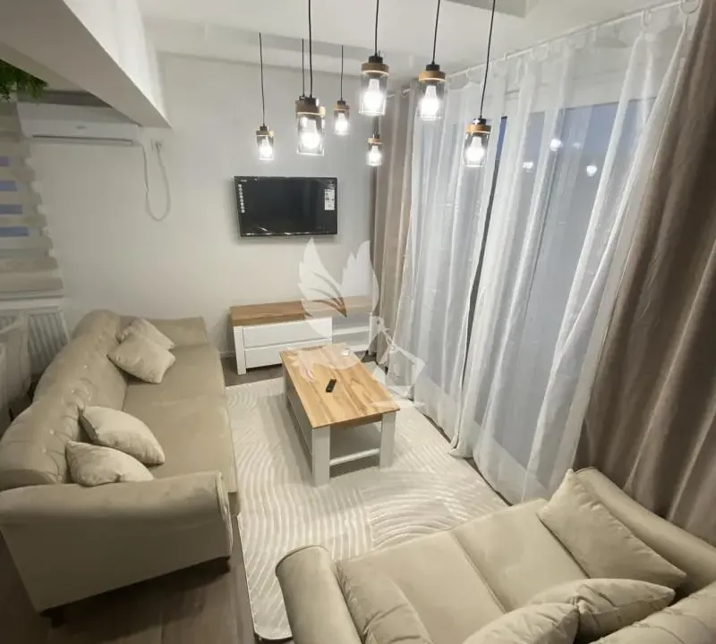 Prodaja, četvorosoban stan, 100m², Mladenovac, Beograd