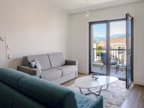 Izdavanje, jednosoban stan, 58m², Luštica Bay, Tivat - image 4