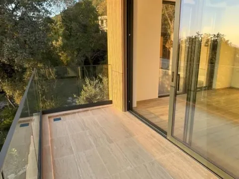 Sale, house, 317m², Kavač, Kotor - image 11