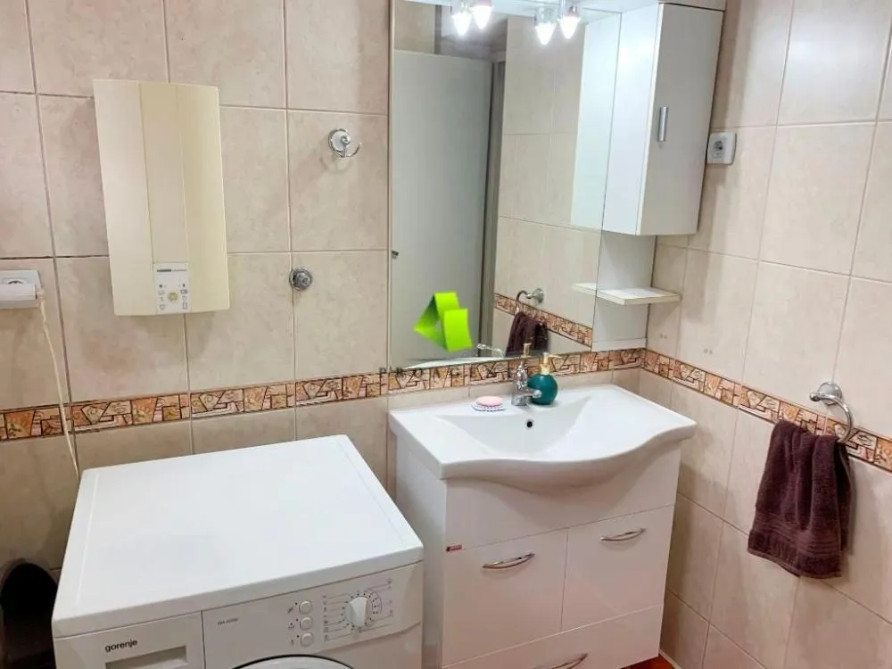 Izdavanje, dvosoban stan, 70m², Medijana, Niš