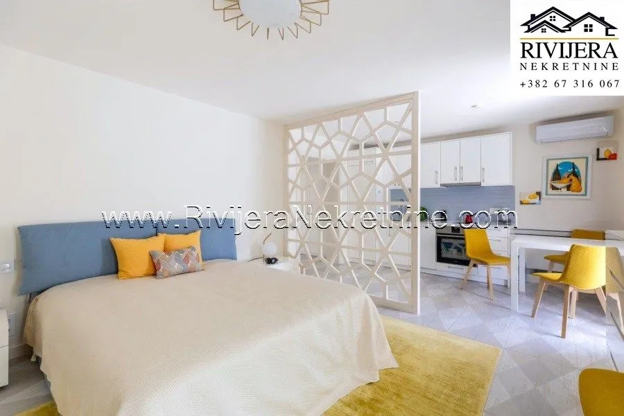 Sale, house, 423m², Lepetani, Tivat