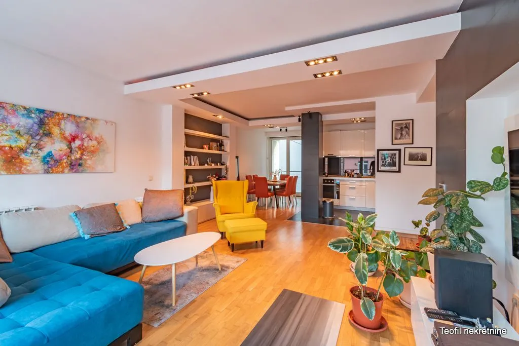Sale, four bedroom apartment, 107m², Vračar, Šid