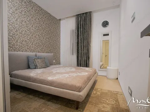 Sale, three bedroom apartment, 154m², Budva, Crna Gora - image 9