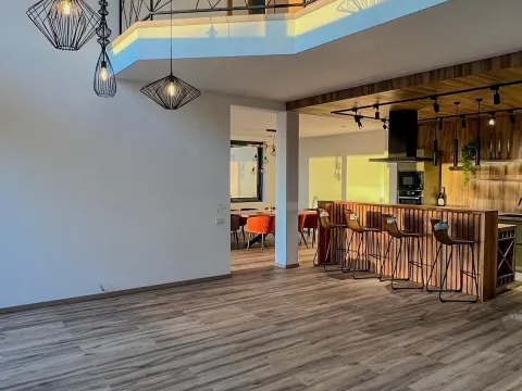 Prodaja, kuća, 317m², Tivat, Crna Gora - image 19
