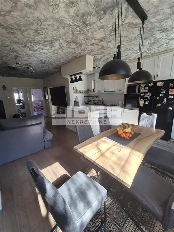 Izdavanje, četvorosoban stan, 100m², Voždovac Sve Podlokacije, Beograd