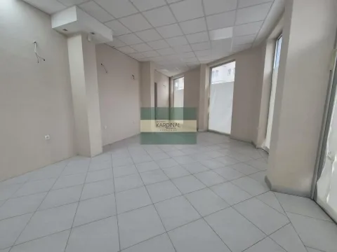 Rent, office space, 108m², Centar, Ćuprija - image 4