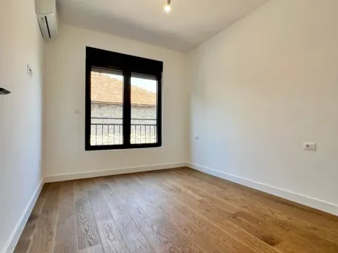 Izdavanje, trosoban stan, 115m², Preko Morače, Podgorica - image 5