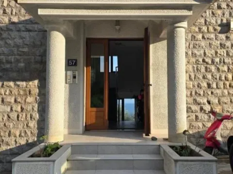 Prodaja, jednosoban stan, 54m², Petrovac, Budva - image 13