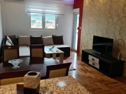 Rent, one bedroom apartment, 42m², Stari Aerodrom, Podgorica - image 1