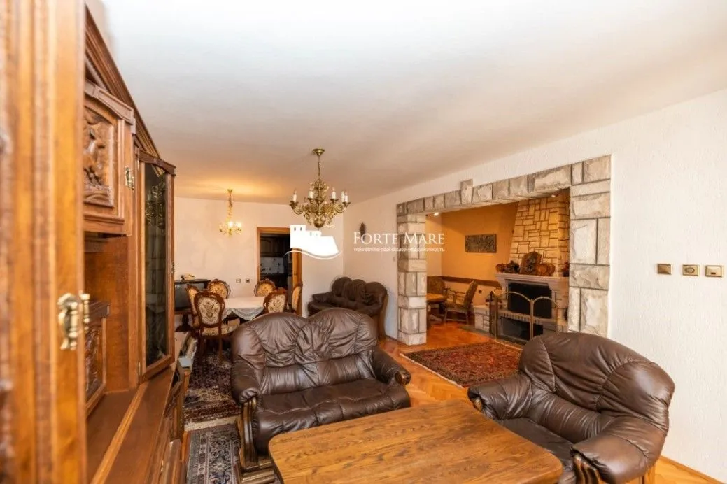 Prodaja, kuća, 387m², Igalo, Herceg Novi