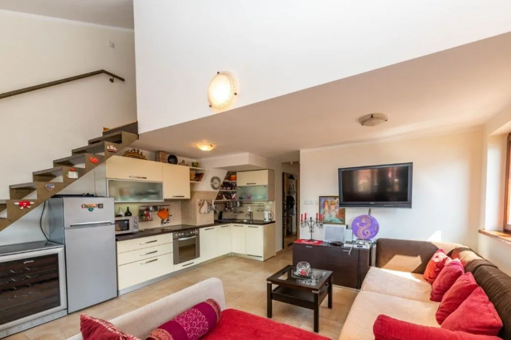 Prodaja, dvosoban stan, 78m², Kamenari, Herceg Novi