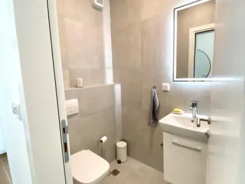 Izdavanje, trosoban stan, 75m², Medijana, Niš - image 7