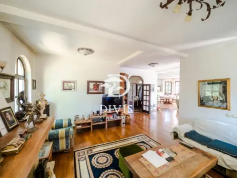 Sale, house, 391m², Zvezdara, Zvezdara Sve Podlokacije - image 2