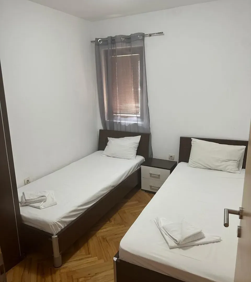 Rent, three bedroom apartment, 80m², Centar, Budva