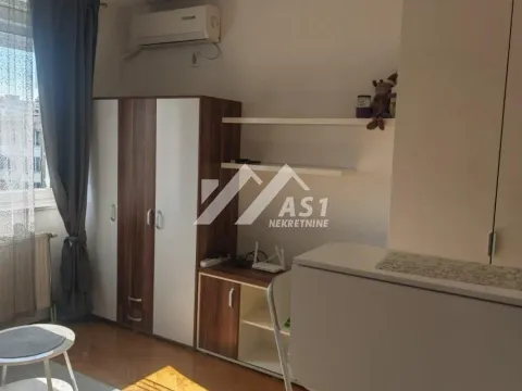 Izdavanje, stan, 22m², Rotkvarija, Novi Sad Sve Podlokacije - image 4