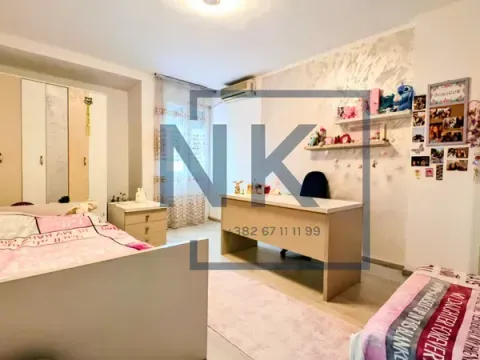 Rent, three bedroom apartment, 100m², Pejton, Podgorica - image 10