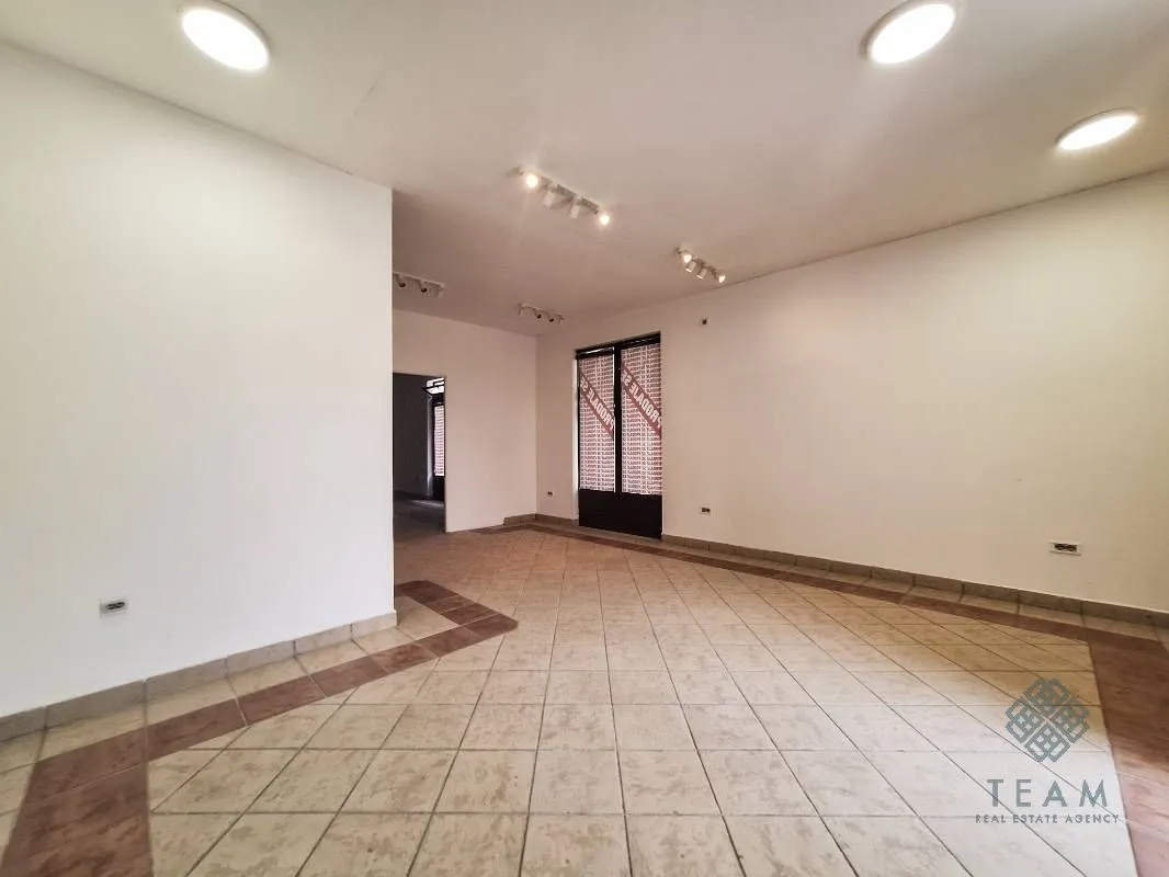 Sale, office space, 323m², Stari Aerodrom, Podgorica