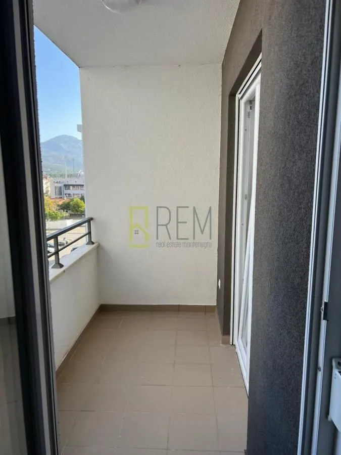 Izdavanje, jednosoban stan, 52m², Podgorica, Crna Gora