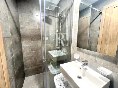 Izdavanje, dvosoban stan, 70m², Master Kvart, Podgorica - image 12