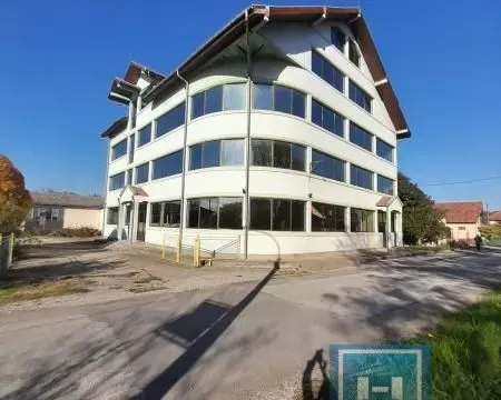 Rent, office space, 1300m², Supska, Ćuprija - image 23