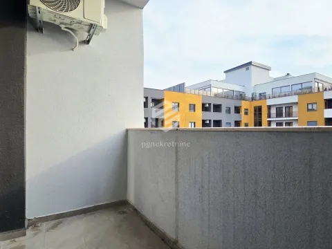 Prodaja, jednosoban stan, 43m², Stari Aerodrom, Podgorica - image 11