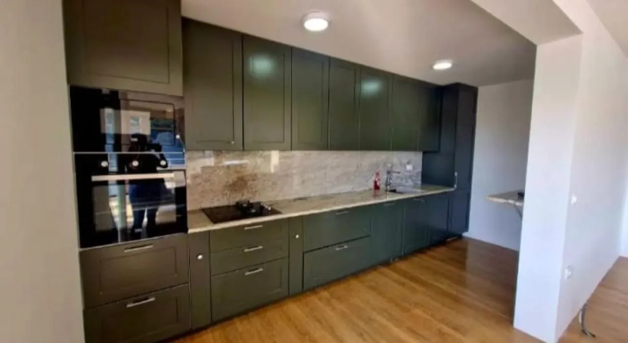 Rent, three bedroom apartment, 140m², Tomba, Bar
