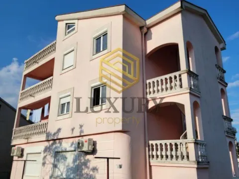 Izdavanje, dvosoban stan, 100m², Zlatica, Podgorica - image 3