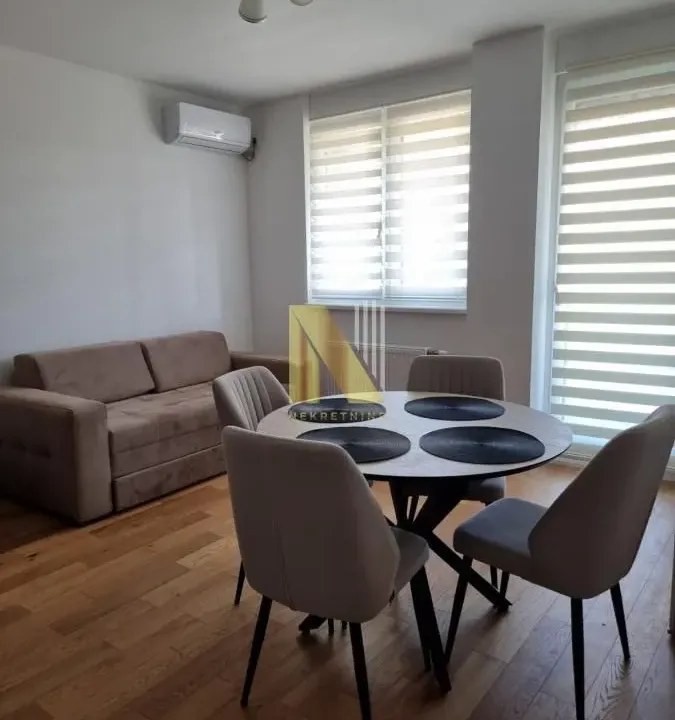 Izdavanje, dvosoban stan, 48m², Bulevar Evrope, Novi Sad Sve Podlokacije