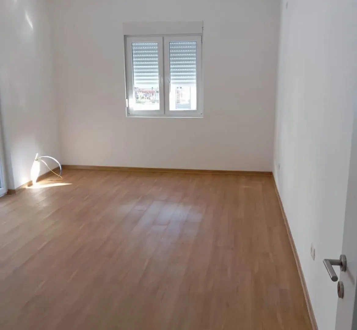 Prodaja, dvosoban stan, 60m², Zabjelo, Podgorica