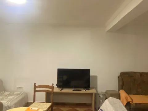 Izdavanje, kuća, 45m², Gorica, Danilovgrad - image 2