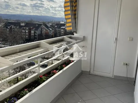 Izdavanje, trosoban stan, 76m², Novo naselje, Novi Sad - image 10