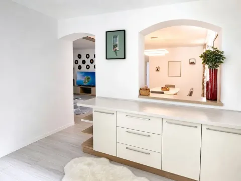 Prodaja, dvosoban stan, 99m², Petrovac, Budva - image 7