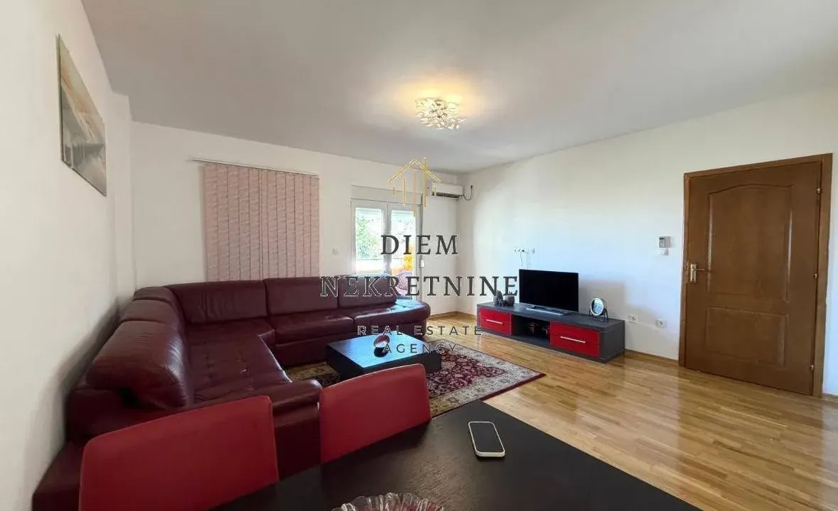 Izdavanje, jednosoban stan, 57m², Ilino, Bar