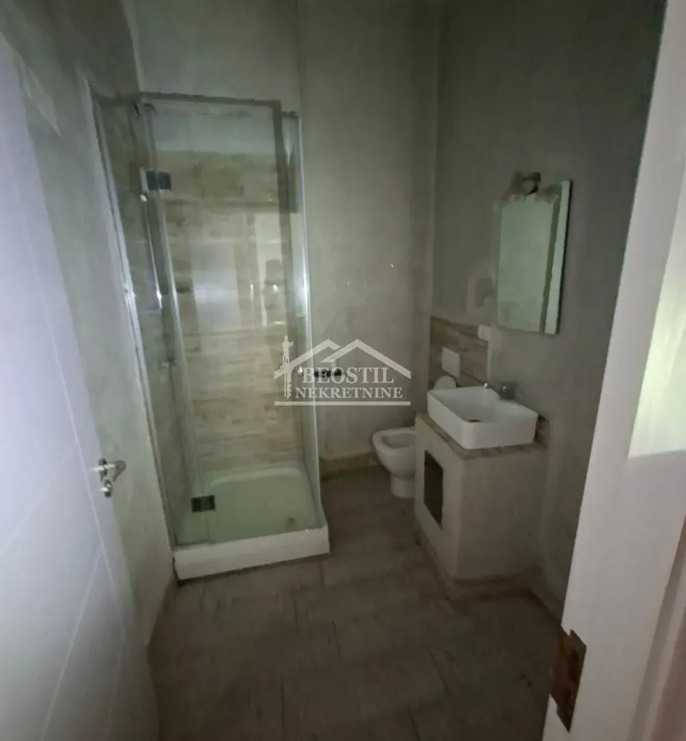 Rent, office space, 594m², Stari Grad, Beograd