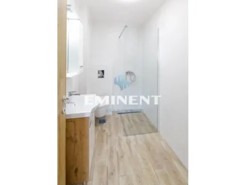 Izdavanje, dvosoban stan, 40m², Zemun Gornji Grad, Zemun Sve Podlokacije - image 9