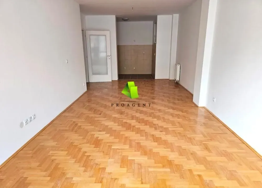 Sale, two bedroom apartment, 59m², Medijana, Niš